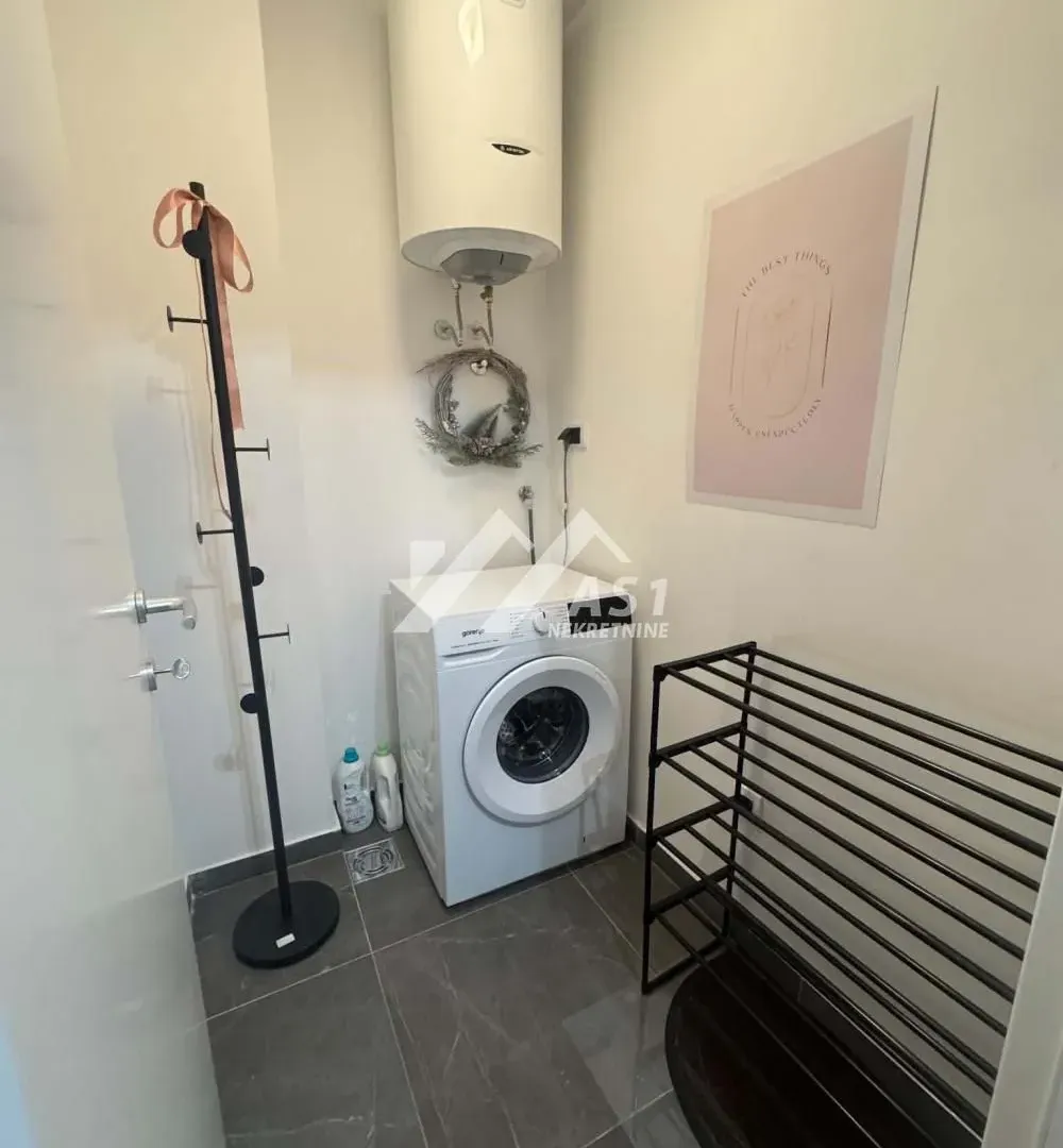 Izdavanje, trosoban stan, 63m², Stari Majur, Petrovaradin