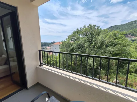 Izdavanje, jednosoban stan, 37m², Bečići, Budva - image 14