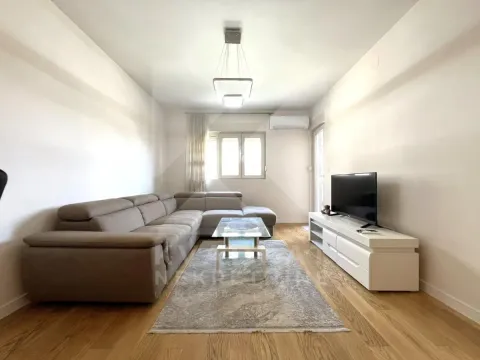Rent, one bedroom apartment, 49m², Central Point, Podgorica - image 2