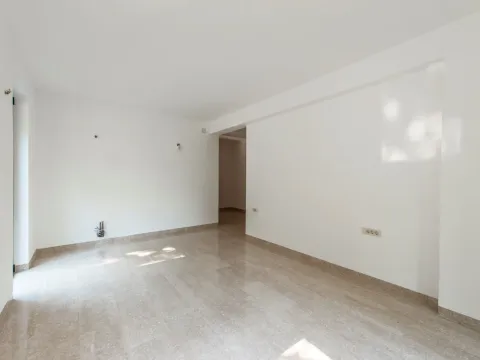 Sale, apartment, 510m², Muo, Kotor - image 17