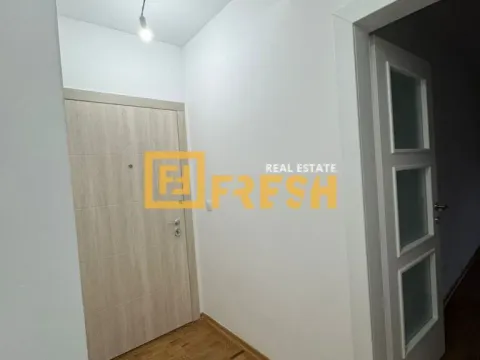 Izdavanje, dvosoban stan, 54m², City Kvart, Podgorica - image 4