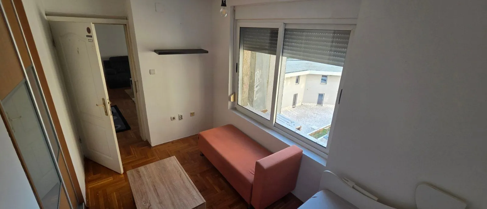 Izdavanje, dvosoban stan, 56m², Centar, Podgorica