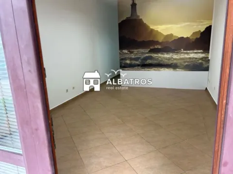 Rent, office space, 30m², Centar, Bar