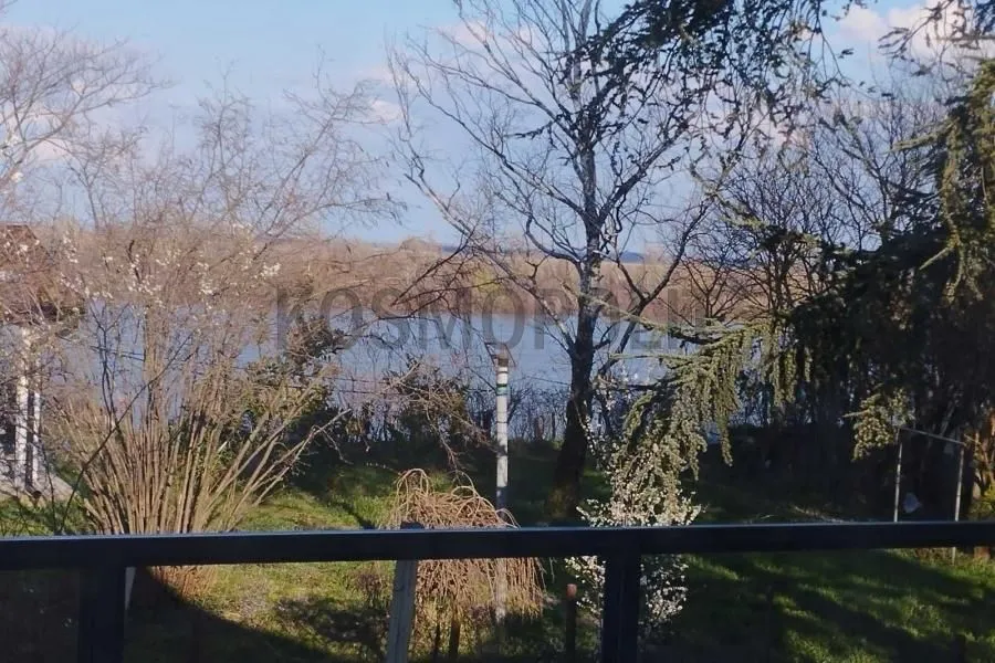 Prodaja, kuća, 290m², Novi Banovci, Stara Pazova