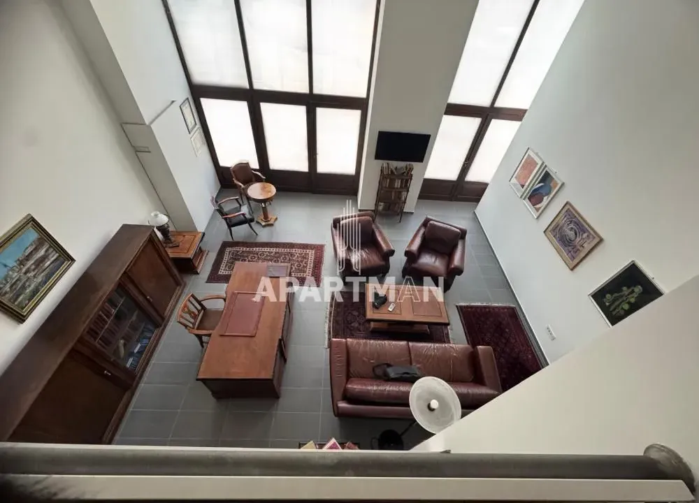 Izdavanje, poslovni prostor, 382m², Stari Grad, Beograd