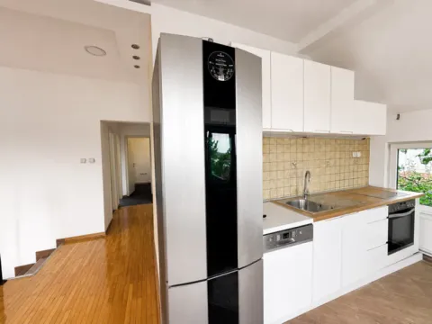 Rent, house, 240m², Zvezdarska Šuma, Zvezdara Sve Podlokacije - image 3