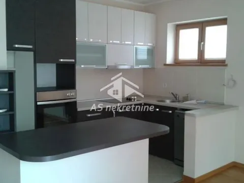 Izdavanje, četvorosoban stan, 115m², Savski Venac, Beograd - image 4