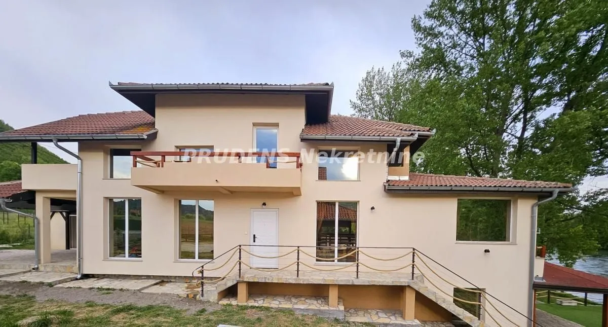 Prodaja, garsonjera, 16m², Gornja Trešnjica, Ljubovija