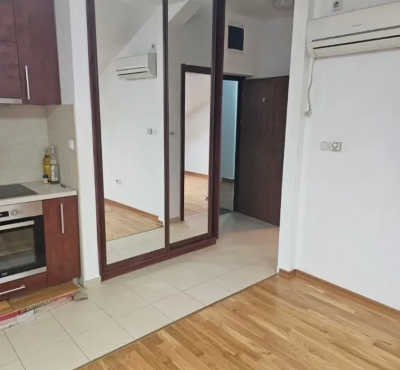 Prodaja, jednosoban stan, 33m², Momišići, Podgorica