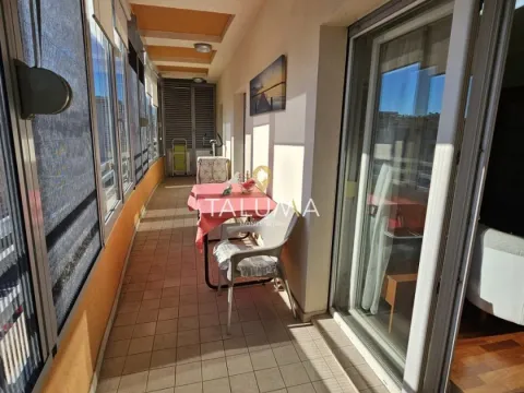 Rent, two bedroom apartment, 75m², City Kvart, Podgorica - image 13