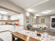 Sale, house, 240m², Tivat, Crna Gora - image 12