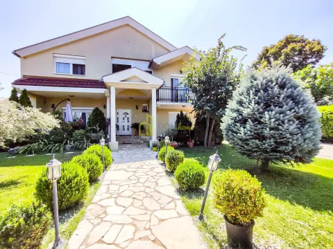 Izdavanje, kuća, 250m², Donja Gorica, Podgorica - image 22