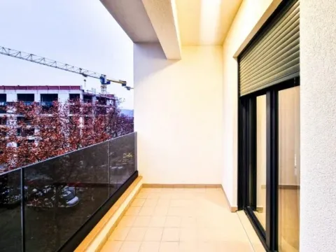 Izdavanje, dvosoban stan, 60m², City Kvart, Podgorica - image 8