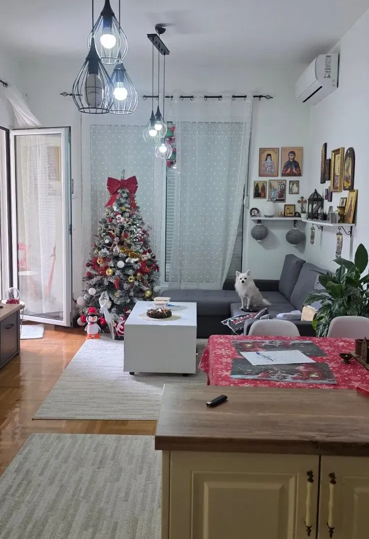 Prodaja, dvosoban stan, 99m², Radanovići, Kotor