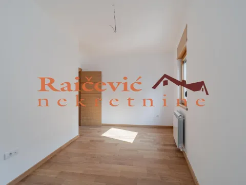 Sale, three bedroom apartment, 70m², Trošarina, Voždovac Sve Podlokacije - image 16