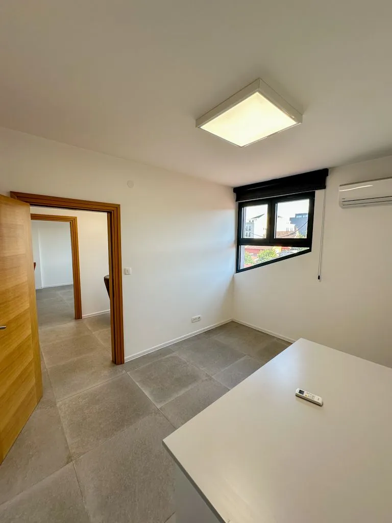 Rent, office space, 118m², Centar, Podgorica