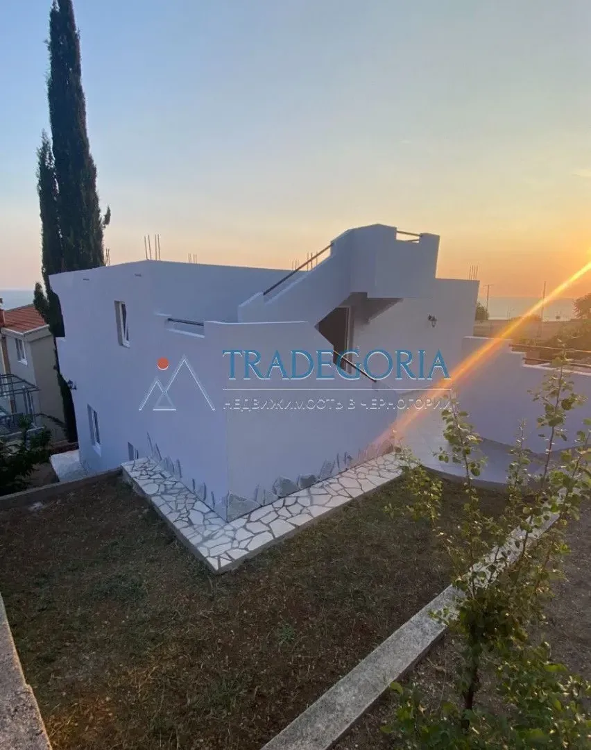 Prodaja, kuća, 170m², Dobra Voda, Bar