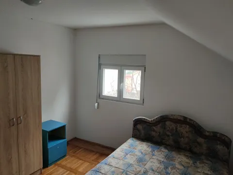 Izdavanje, dvosoban stan, 70m², Gornja Gorica, Podgorica - image 9