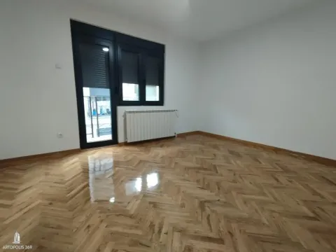 Sale, house, 255m², Leštane, Grocka - image 12