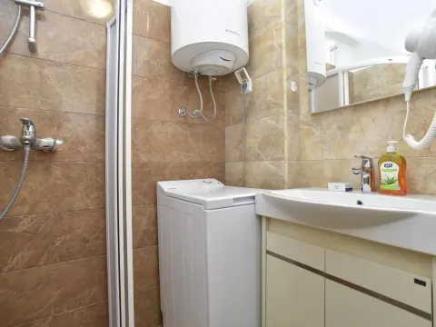 Prodaja, jednosoban stan, 44m², Budva, Crna Gora - image 14