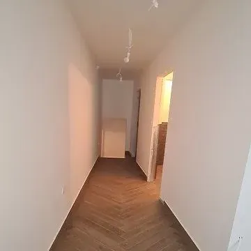 Izdavanje, poslovni prostor, 220m², Stari Grad, Beograd - image 6