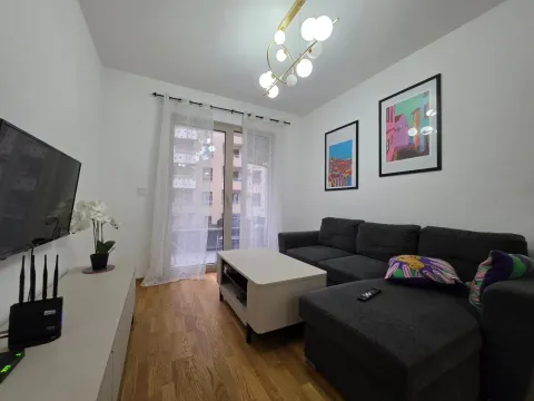 Izdavanje, dvosoban stan, 55m², Bečići, Budva - image 24