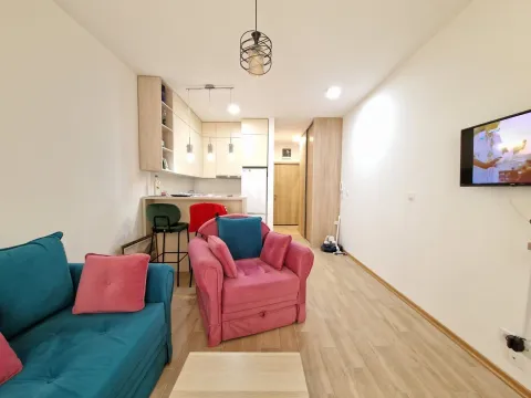 Rent, studio apartment, 30m², Budva, Crna Gora - image 1