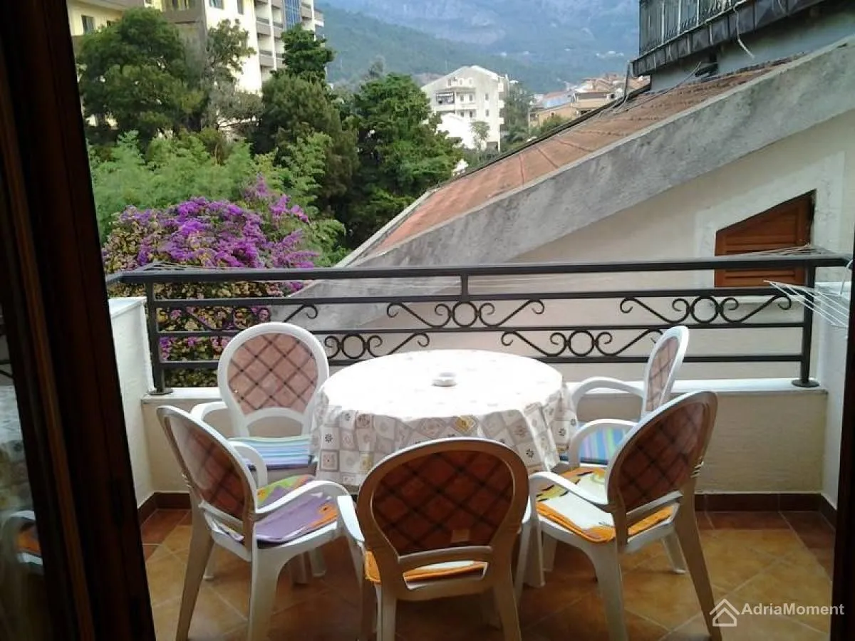 Prodaja, dvosoban stan, 64m², Centar, Budva