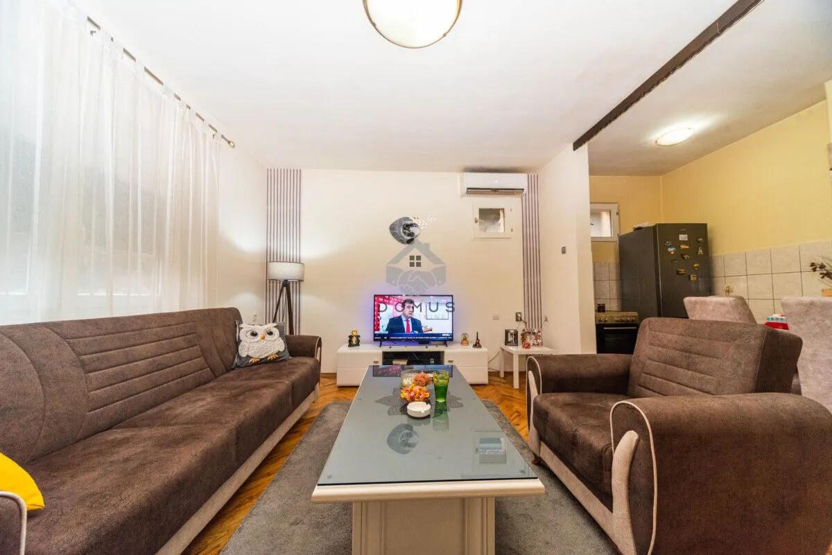 Prodaja, kuća, 83m², Tološi, Podgorica