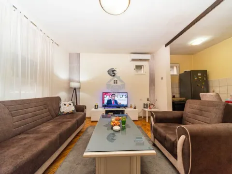 Prodaja, kuća, 83m², Tološi, Podgorica - image 2