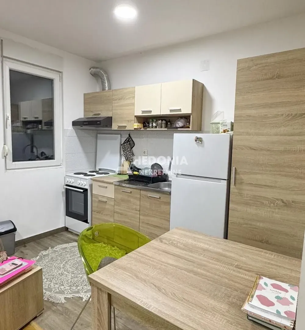 Rent, one bedroom apartment, 30m², Zemun Gornji Grad, Zemun Sve Podlokacije