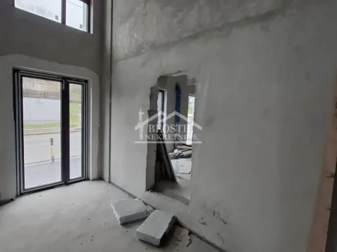 Sale, office space, 630m², Čukarica, Beograd - image 2