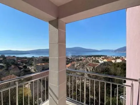 Izdavanje, dvosoban stan, 65m², Tivat, Crna Gora - image 2
