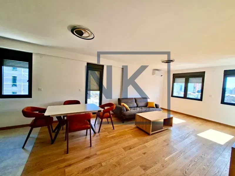 Prodaja, jednosoban stan, 56m², Tološi, Podgorica