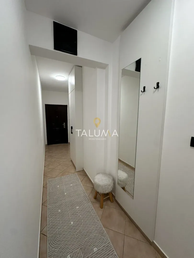 Izdavanje, jednosoban stan, 53m², City Kvart, Podgorica