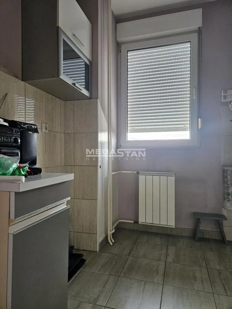 Sale, three bedroom apartment, 69m², Karaburma, Palilula Sve Podlokacije