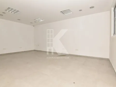Izdavanje, poslovni prostor, 105m², Tološka šuma, Podgorica - image 2
