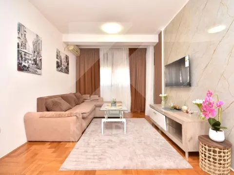 Stan in Stari Aerodrom