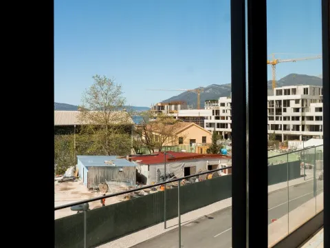 Prodaja, jednosoban stan, 61m², Tivat, Crna Gora - image 9