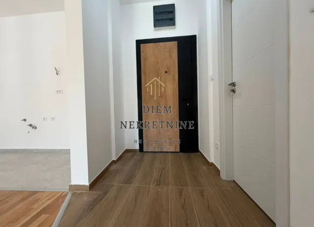 Prodaja, jednosoban stan, 45m², Tološi, Podgorica