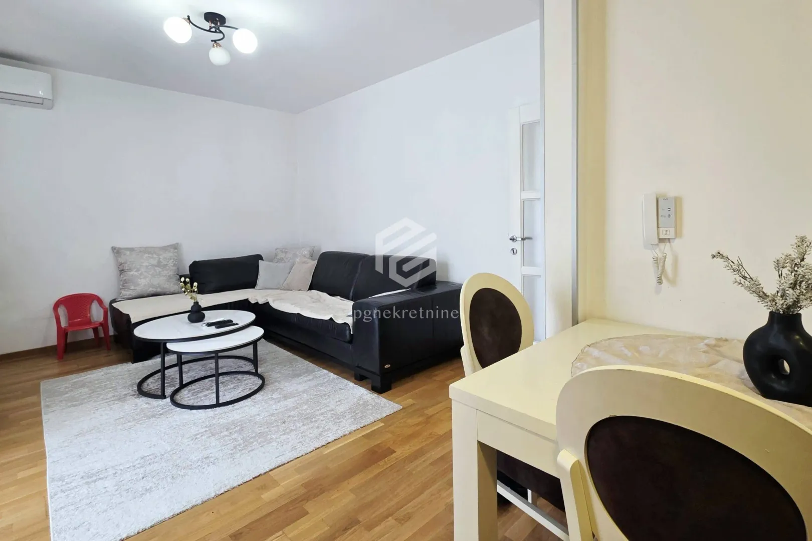 Rent, one bedroom apartment, 44m², Stari Aerodrom, Podgorica