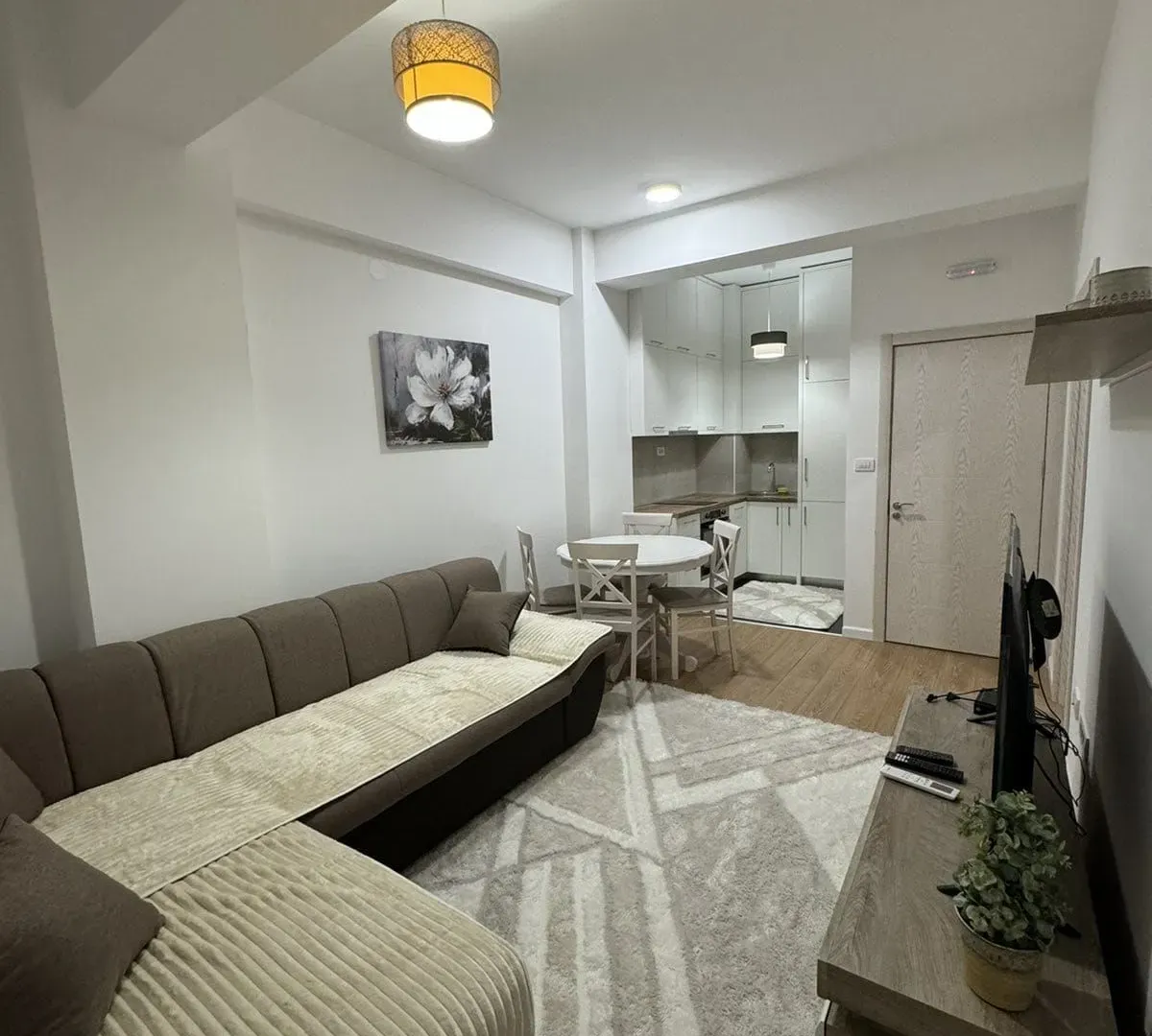 Rent, one bedroom apartment, 35m², Ljubović, Podgorica