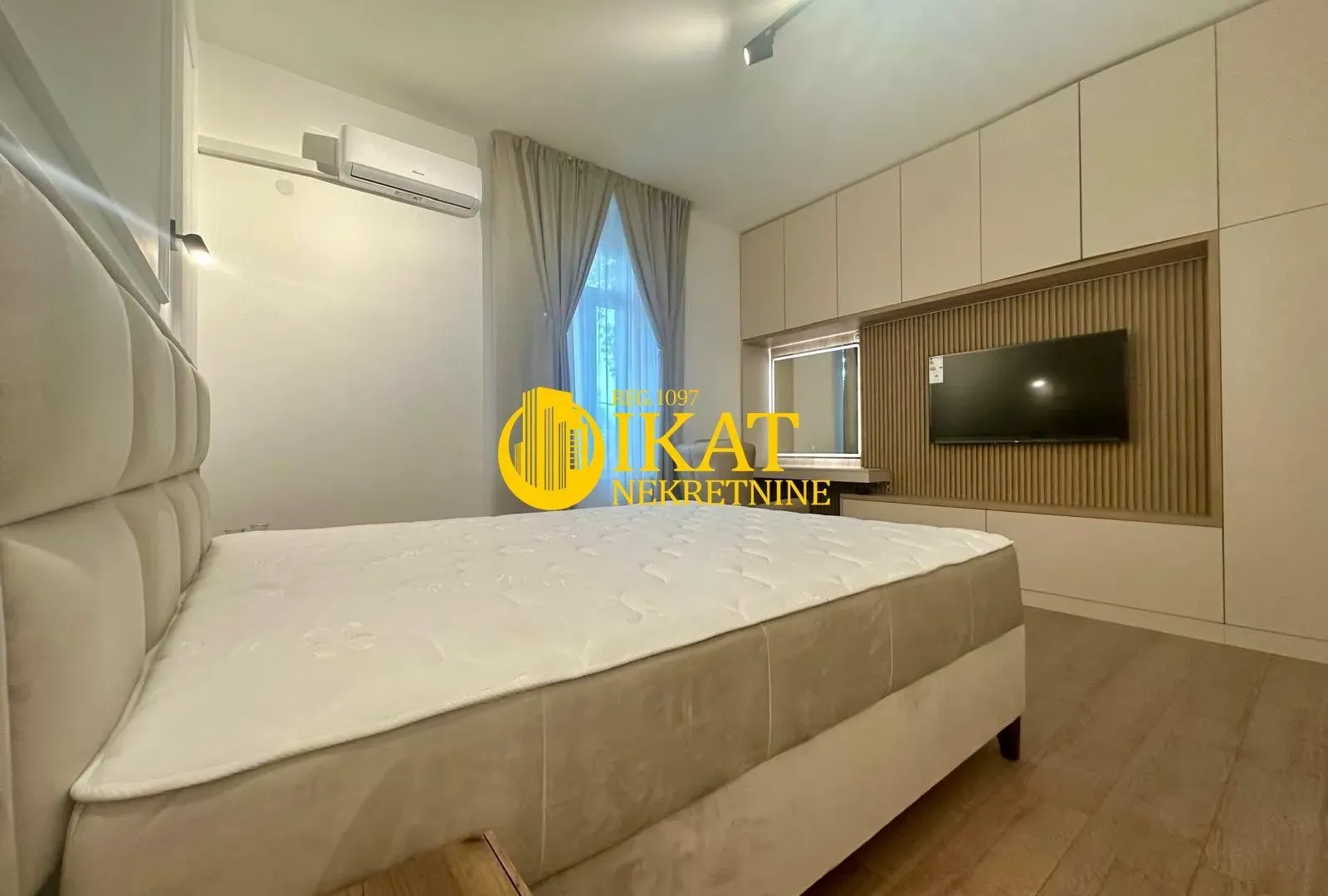 Sale, two bedroom apartment, 49m², Slavija, Vračar Sve Podlokacije
