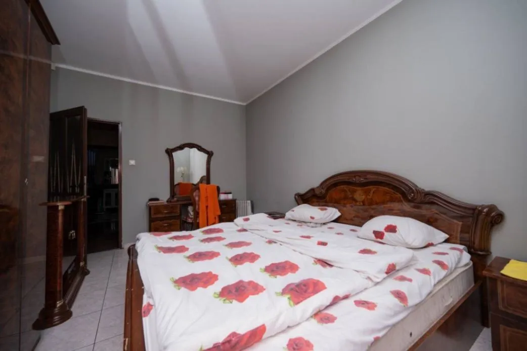 Prodaja, kuća, 250m², Donja Gorica, Podgorica