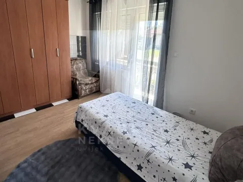 Rent, two bedroom apartment, 100m², Tološi, Podgorica - image 7