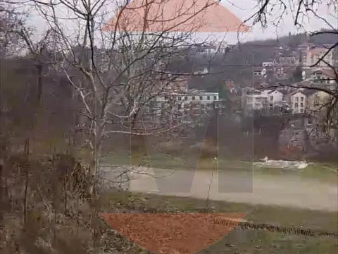 Zemljište in Snežnik