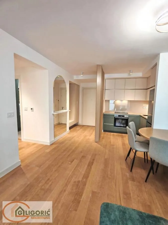 Izdavanje, dvosoban stan, 54m², Lion, Zvezdara Sve Podlokacije