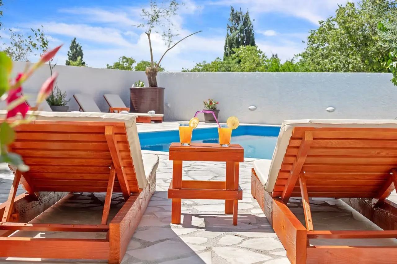 Rent, house, 110m², Tivat, Crna Gora