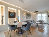 Izdavanje, trosoban stan, 130m², Kosančićev Venac, Beograd - image 4