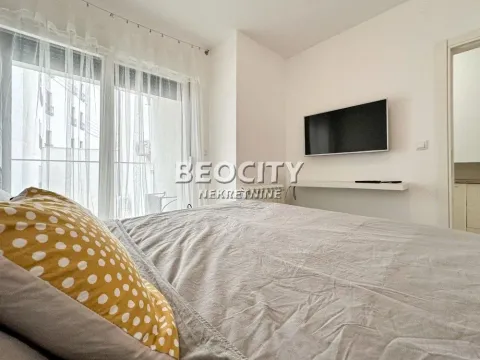Rent, two bedroom apartment, 50m², Gundulićev Venac, Beograd - image 11